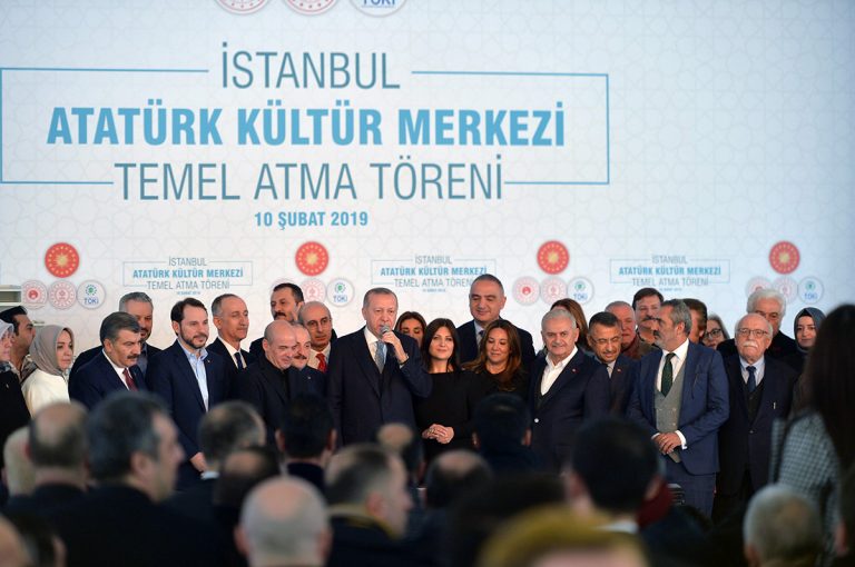 AKM’NİN TEMELİ ATILDI!