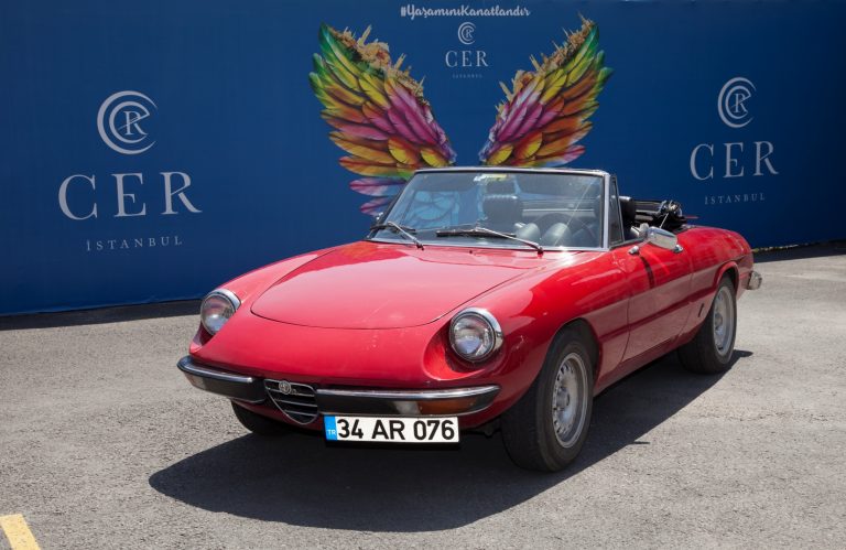 Klasik Otomobiller Cer İstanbul’da Buluştu