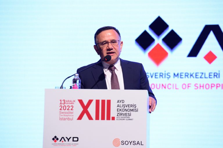 AYD Alışveriş Ekonomisi Zirvesi, AVM ve perakende sektörünü bir araya getirdi