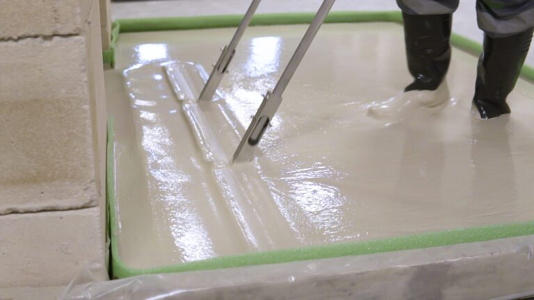 Knauf’tan kendinden yayılan tesviye şapı ‘Tribon®