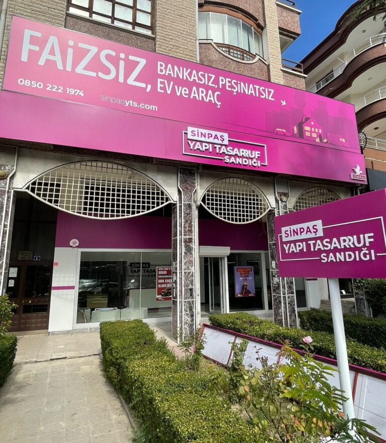 Sinpaş Yapı Tasarruf Sandığı, Bursa ve Samsun’daki yeni şubeleriyle hızla büyümeye devam ediyor