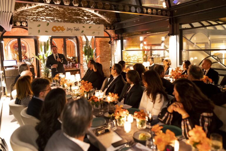 ODE YALITIM GELECEĞİ TASARLAYAN MİMARLARI AĞIRLADI