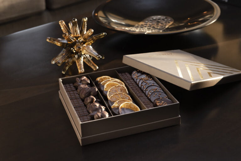 BUTTERFLY CHOCOLATE EL YAPIMI ÇİKOLATALARIYLA BAYRAMA LEZZET KATIYOR