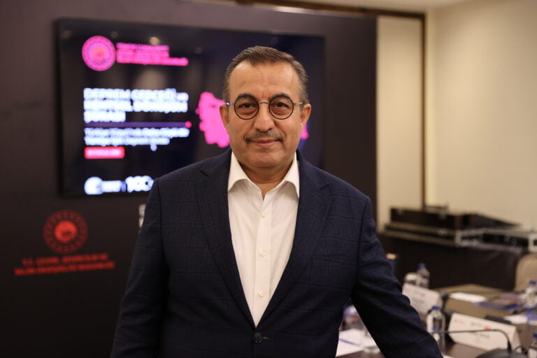 Refik Tuzcuoğlu: “Belediyeler, kentsel dönüşümde daha aktif olmalı”