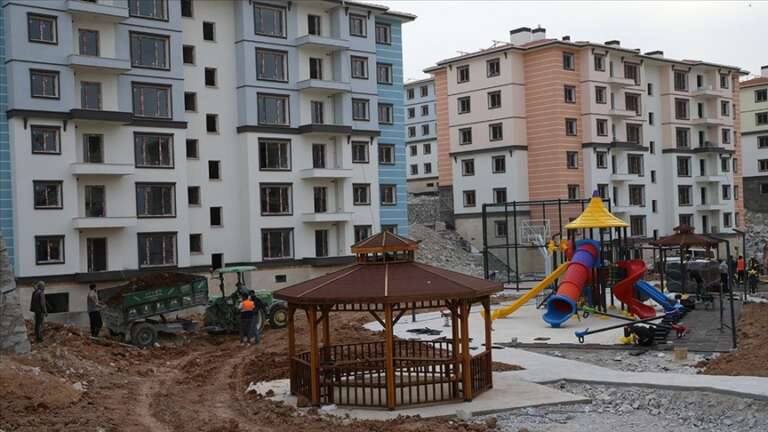 Malatya’da yapımı tamamlanan deprem konutları teslimata hazırlanıyor