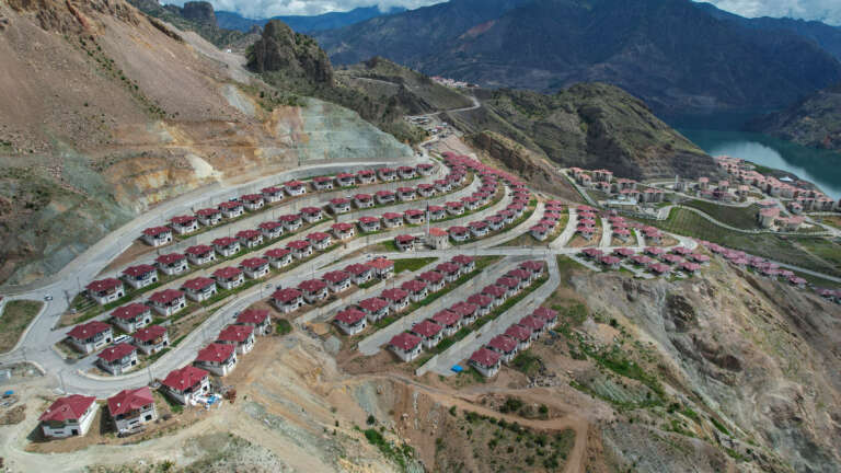DEPREM SONRASI ÇELİK YAPILARA İLGİ KATLANDI
