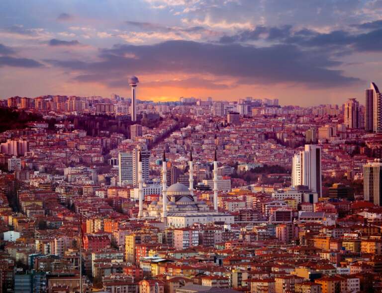Kredili konut satışı 76 şehirde geriledi