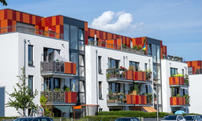 Gayrimenkulde Rota Değişiyor: Jeopolitik Belirsizlik Yeni Bir Konumlanma Fırsatına Dönüşüyor