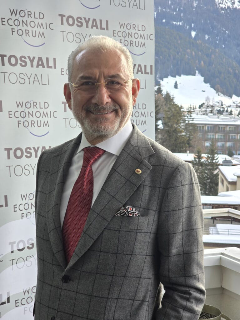TOSYALI 1.2 GW KAPASİTELİ DÜNYANIN EN BÜYÜK ÖZ TÜKETİM GES PROJELERİNDEN BİRİNİ HAYATA GEÇİRİYOR