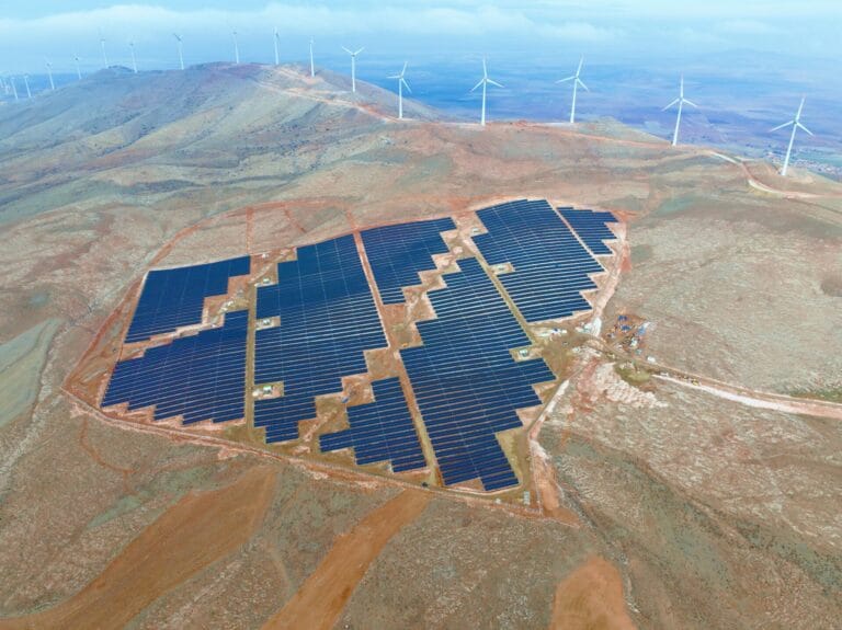 Polat Enerji’den Depolama ve Hibrit Enerji Sistemlerinde Öncü Yatırımlar