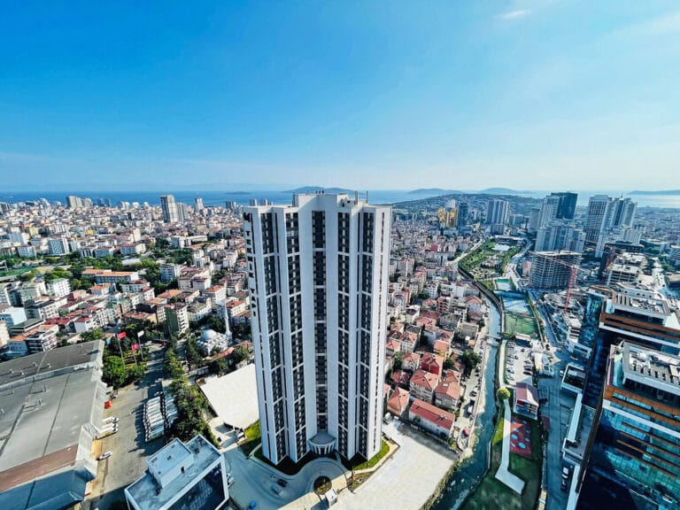 Deluxia Park Residence’ta Teslimler Başladı