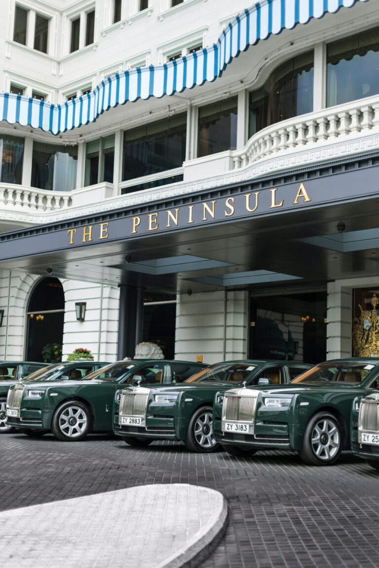 THE PENINSULA ISTANBUL’UN LÜKS MOTOR YATI PEN 1 İLE BOĞAZ’DA EŞSİZ ULAŞIM DENEYİMİ