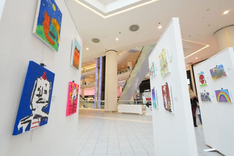 Akiş GYO, Kırmızı Karavan ile iyiliği geleceğe taşıyor