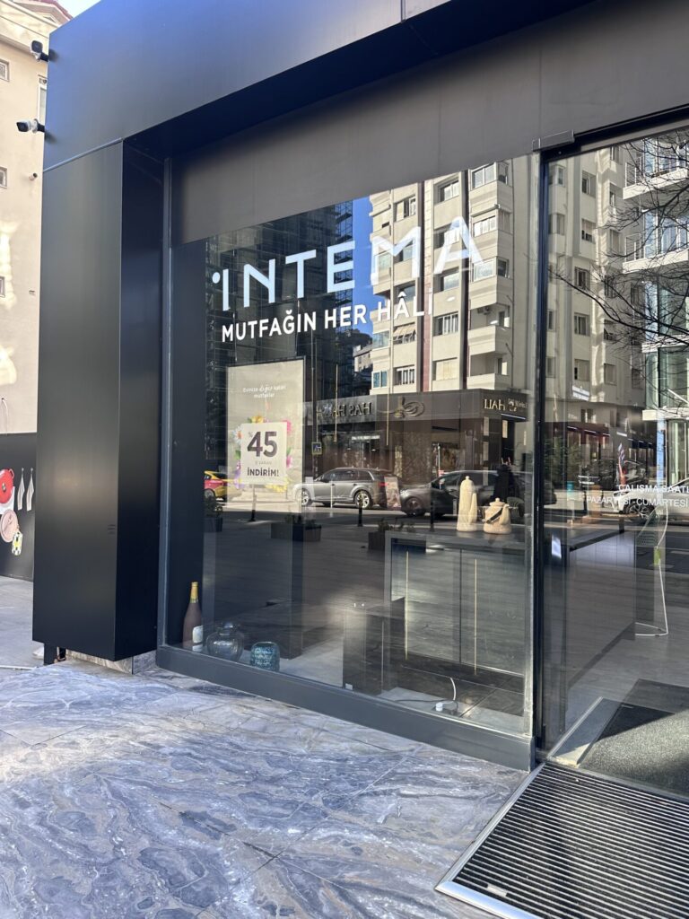 İntema, Kalamış’ta Yeni Satış Noktasını Hizmete Açtı!