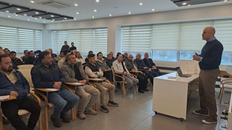 Roca, yetkili servislerini üretim tesislerinde ağırladı