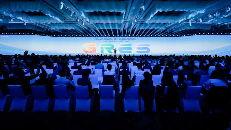Sungrow, Yeni Nesil Enerji Teknolojilerini Global Yenilenebilir Enerji Zirvesi’nde Tanıttı