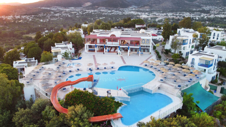 CLUB DEDEMAN BODRUM EVCİL HAYVANLARIYLA SEYAHAT EDENLERİ DE AĞIRLIYOR